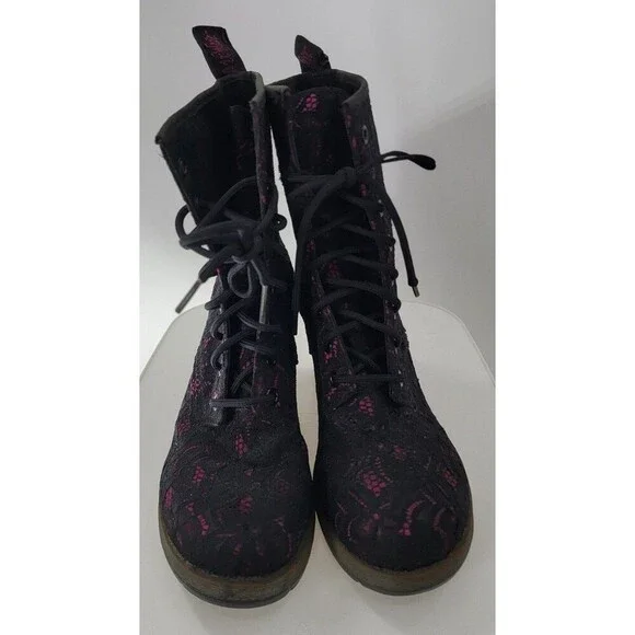 Dr. Martens DARCIE BLACK+PINK PIZZO SANTA CRUZ HEEL BOOT - Picture 4 of 9